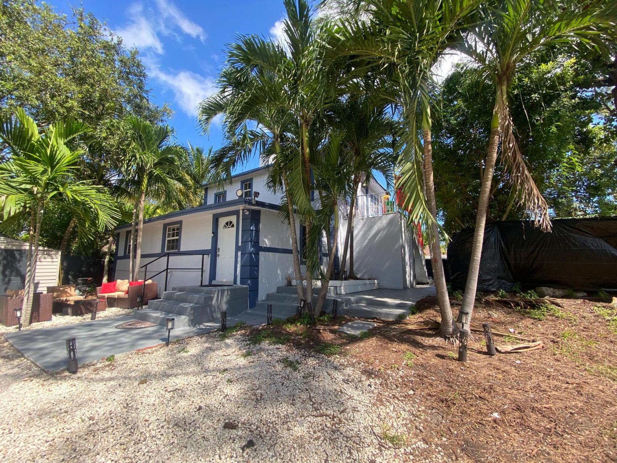 Private Rooms At Miami Centrally Located With Free Parking Exterior foto